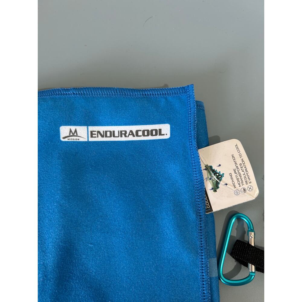 Cooling towels lot of two one in pouch NWT outdoor sports hiking gorpcore - Picture 2 of 5